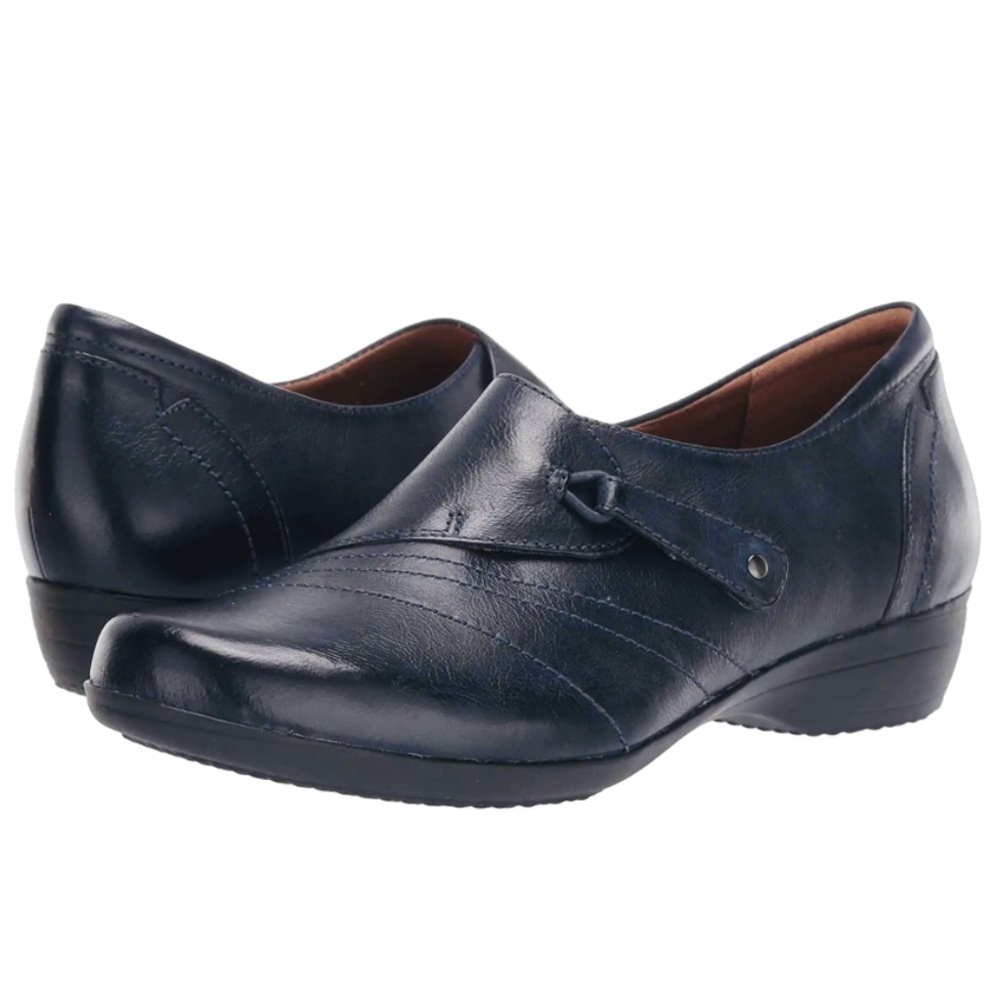 Dansko Franny Navy excellent condition 6.5 7 37 blue flats oxfords loafers